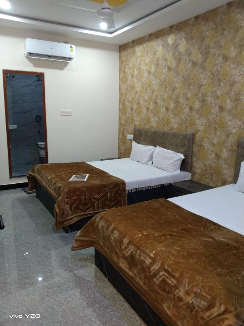 Hotel Somnath Inn Ujjain Bagian luar foto