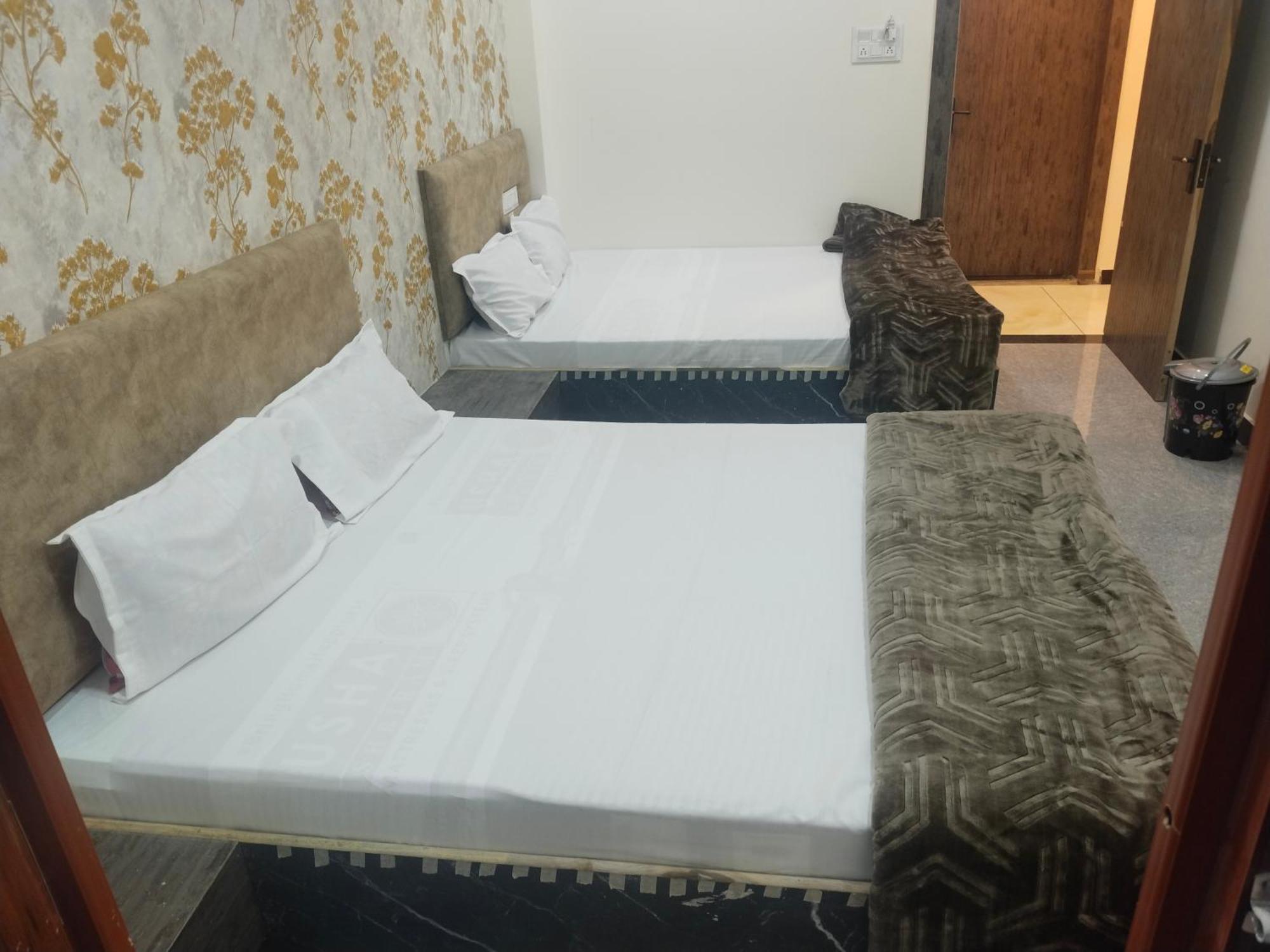 Hotel Somnath Inn Ujjain Bagian luar foto