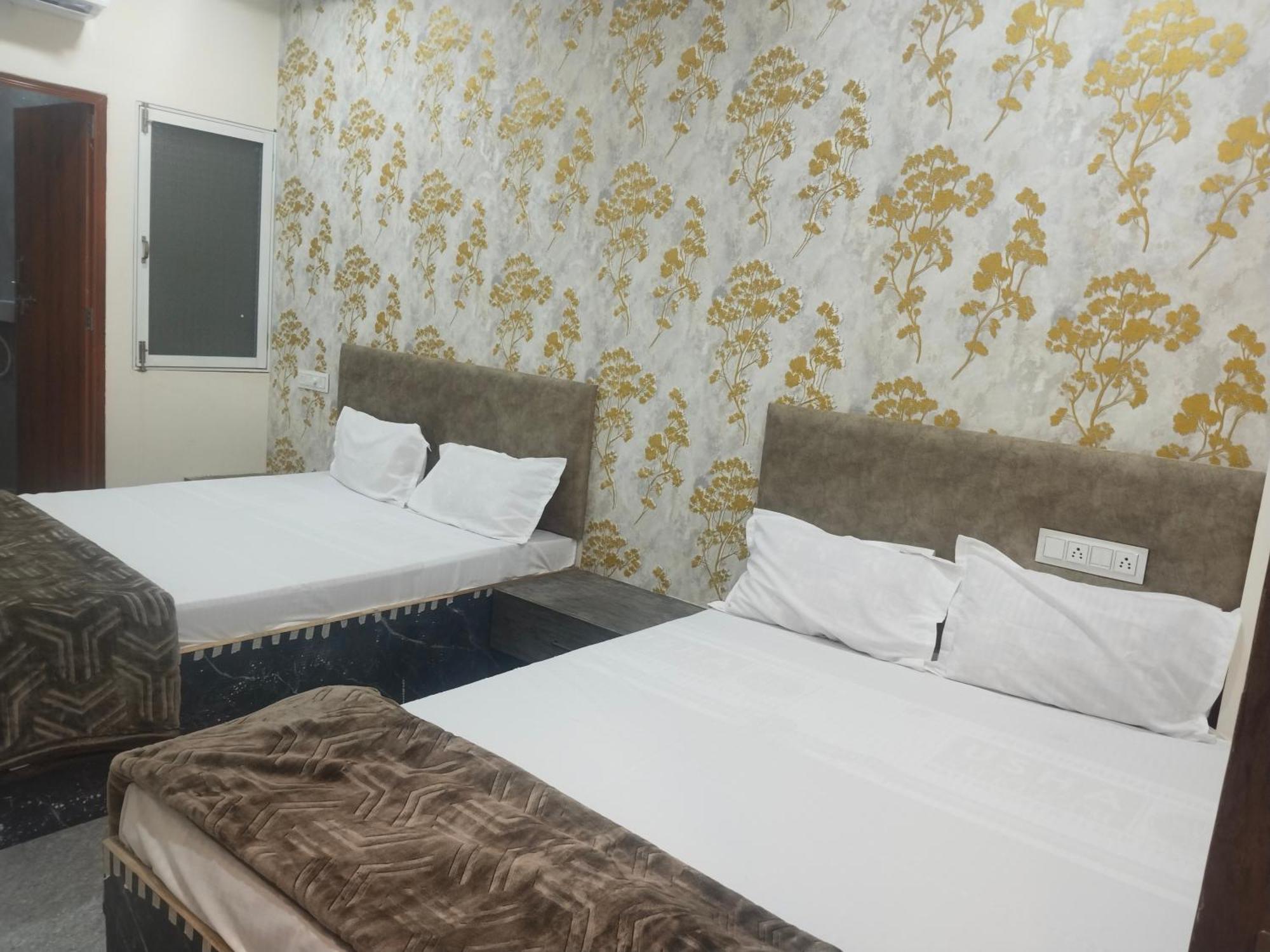 Hotel Somnath Inn Ujjain Bagian luar foto